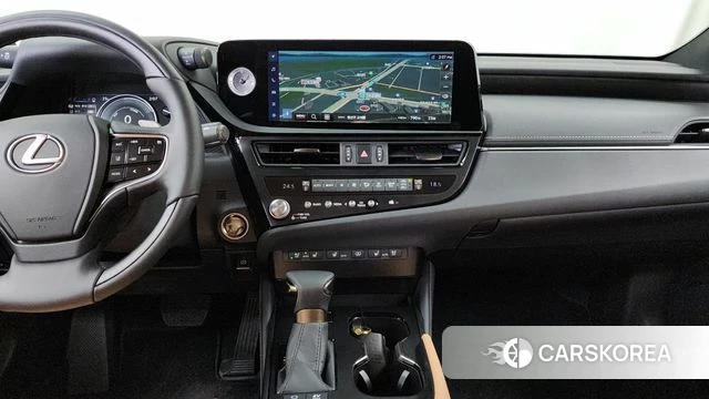 Lexus ES300h 7th generation 2025 Черный из Кореи, фото 5