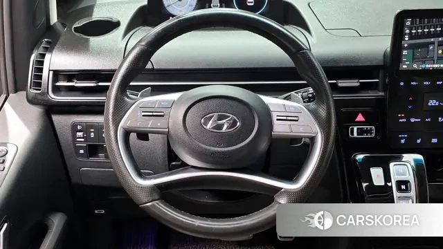 Hyundai Staria 2022 Белый из Кореи, фото 5