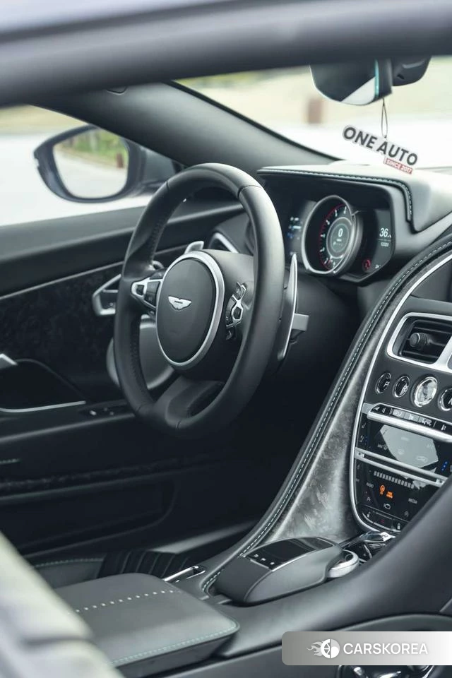 Aston Martin DB11 2018 Зеленый из Китая, фото 5