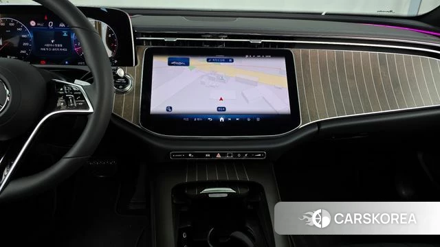 Mercedes-Benz E-Class W214 2025 Белый из Кореи, фото 5