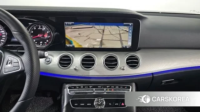 Mercedes-Benz E-Class W213 2018 Белый из Кореи, фото 5