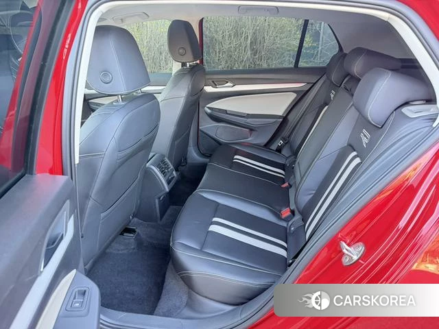 Volkswagen Golf 2022 Красный из Китая, фото 5