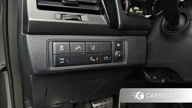 Ssangyong The New Rexton Sports Cannes 2021 Темно-зеленый из Кореи, фото 5