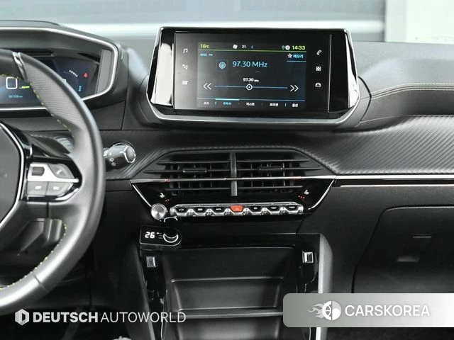 Peugeot e-208 second Generation 2023 Серый из Кореи, фото 5