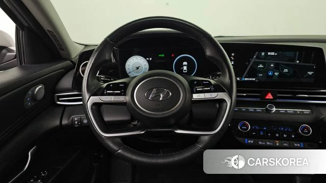 Hyundai Avante Hybrid (CN7) 2022 Серебристо-серый из Кореи, фото 5