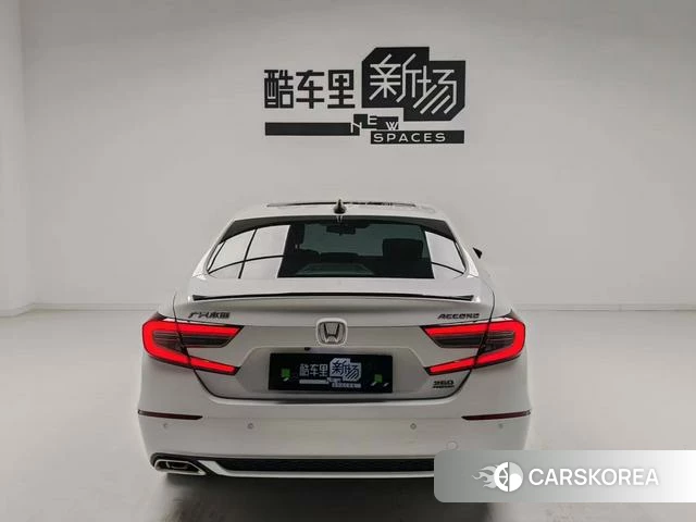Honda Accord 2023 Белый из Китая, фото 5