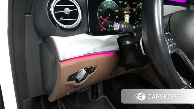 Mercedes-Benz E-Class W213 2020 Белый из Кореи, фото 5