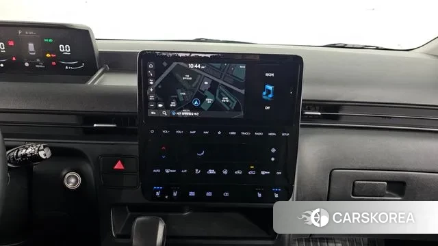 Hyundai Staria 2023 Серебристо-серый из Кореи, фото 5