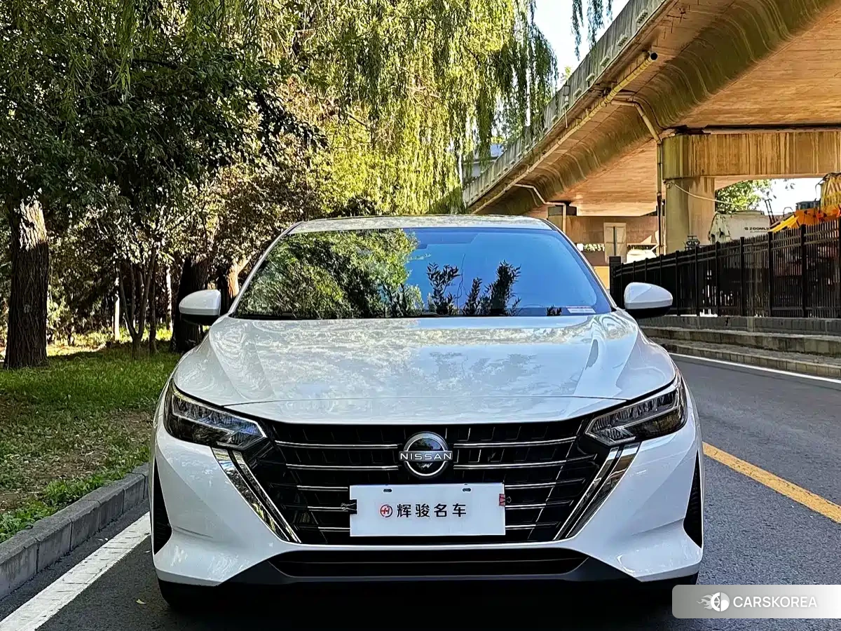 Nissan Xuan Yi 2025 Белый из Китая, фото 5