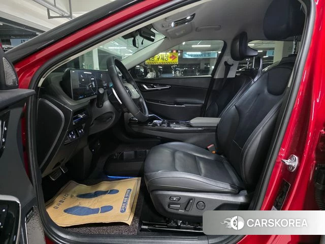 Kia EV6 2023 Красный из Кореи, фото 5