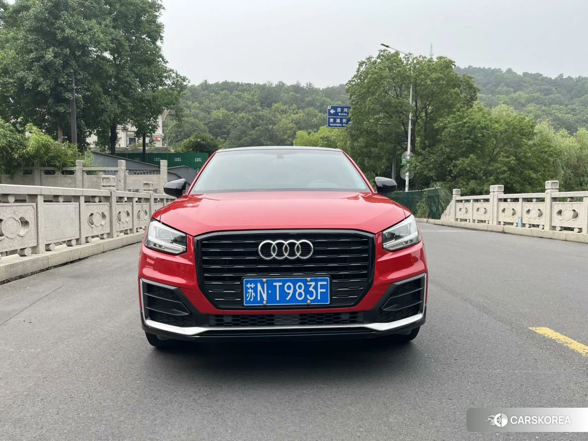 Audi Q2L 2020 Красный из Китая, фото 5