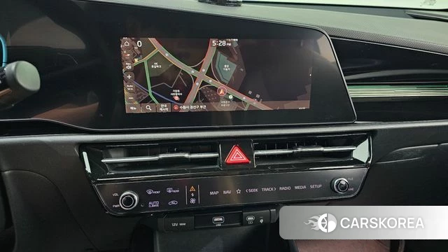 Kia Di Ol Nu Niro 2022 Белый из Кореи, фото 5