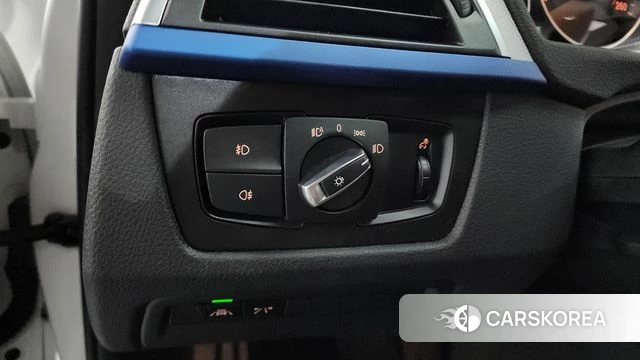 BMW 3 Series (F30) 2018 Белый из Кореи, фото 5