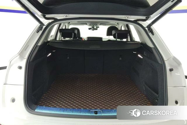 Audi Q5L 2021 Белый из Китая, фото 5