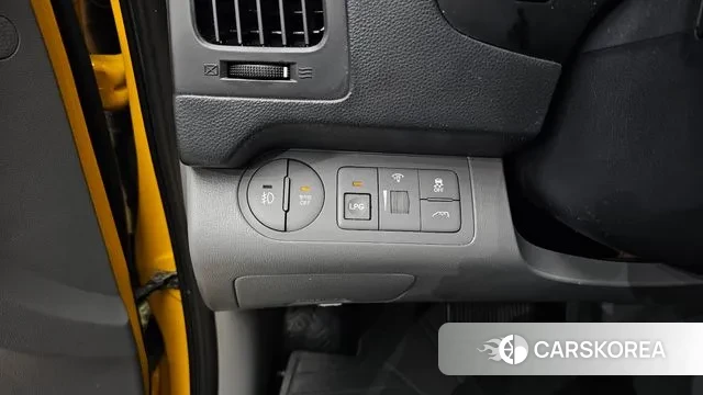 Hyundai The New Grand Starex 2018 Желтый из Кореи, фото 5