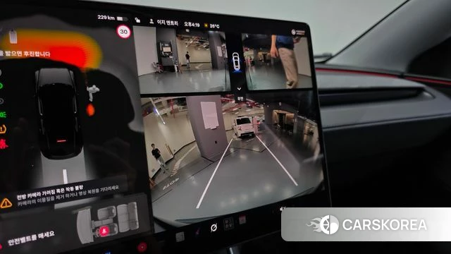 Tesla Model Y 2025 Черный из Кореи, фото 5