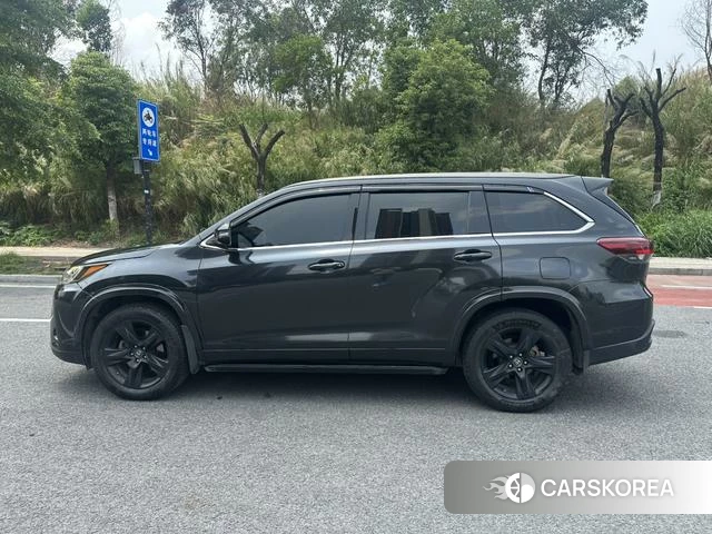 Toyota Highlander 2021 Черный из Китая, фото 5