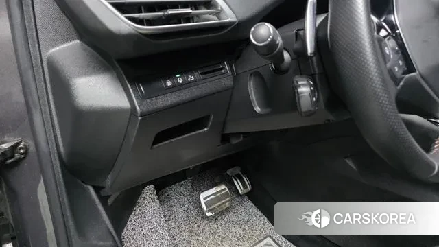 Peugeot 5008 second generation 2022 Серый из Кореи, фото 5