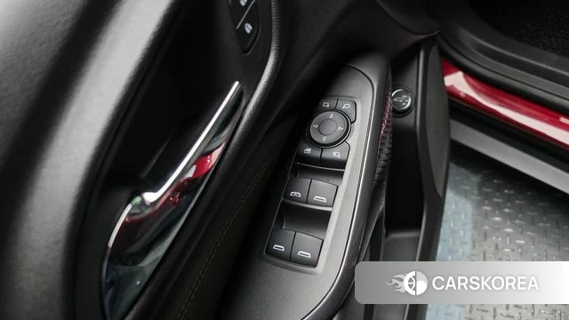 Chevrolet (GM Daewoo) Trax Crossover 2023 Красный из Кореи, фото 5