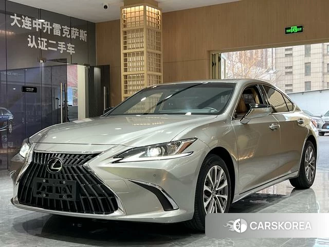 Lexus ES 2022 Серебристо-серый из Китая, фото 5