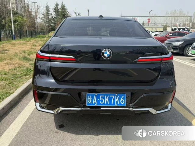 BMW 7 series 2024 Черный из Китая, фото 5