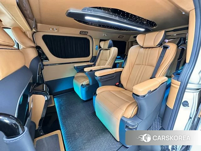 Toyota Hiace 2023 Белый из Китая, фото 5