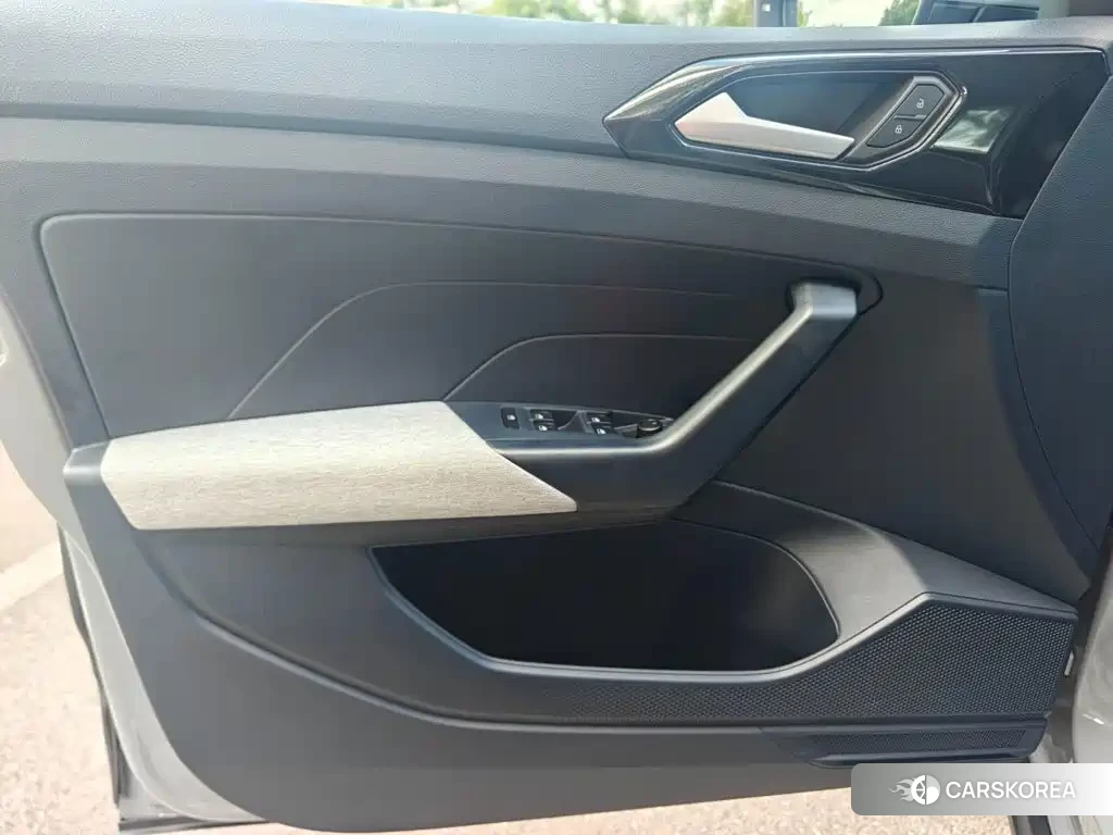 Volkswagen Tharu 2025 Silver/gray из Китая, фото 5
