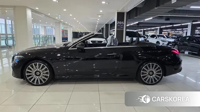 Mercedes-Benz CLE-Class C236 2024 Черный из Кореи, фото 5