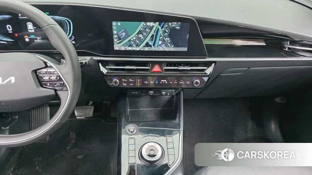 Kia Di Ol Nu Niro 2024 Белый из Кореи, фото 5