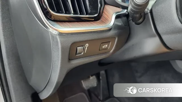 Volvo S60 3rd generation 2021 Серебряный из Кореи, фото 5