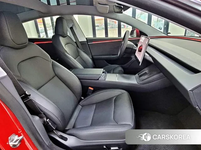 Tesla Model 3 2024 Красный из Кореи, фото 5