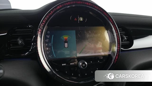 Mini Cooper S 2023 Жемчужный цвет из Кореи, фото 5