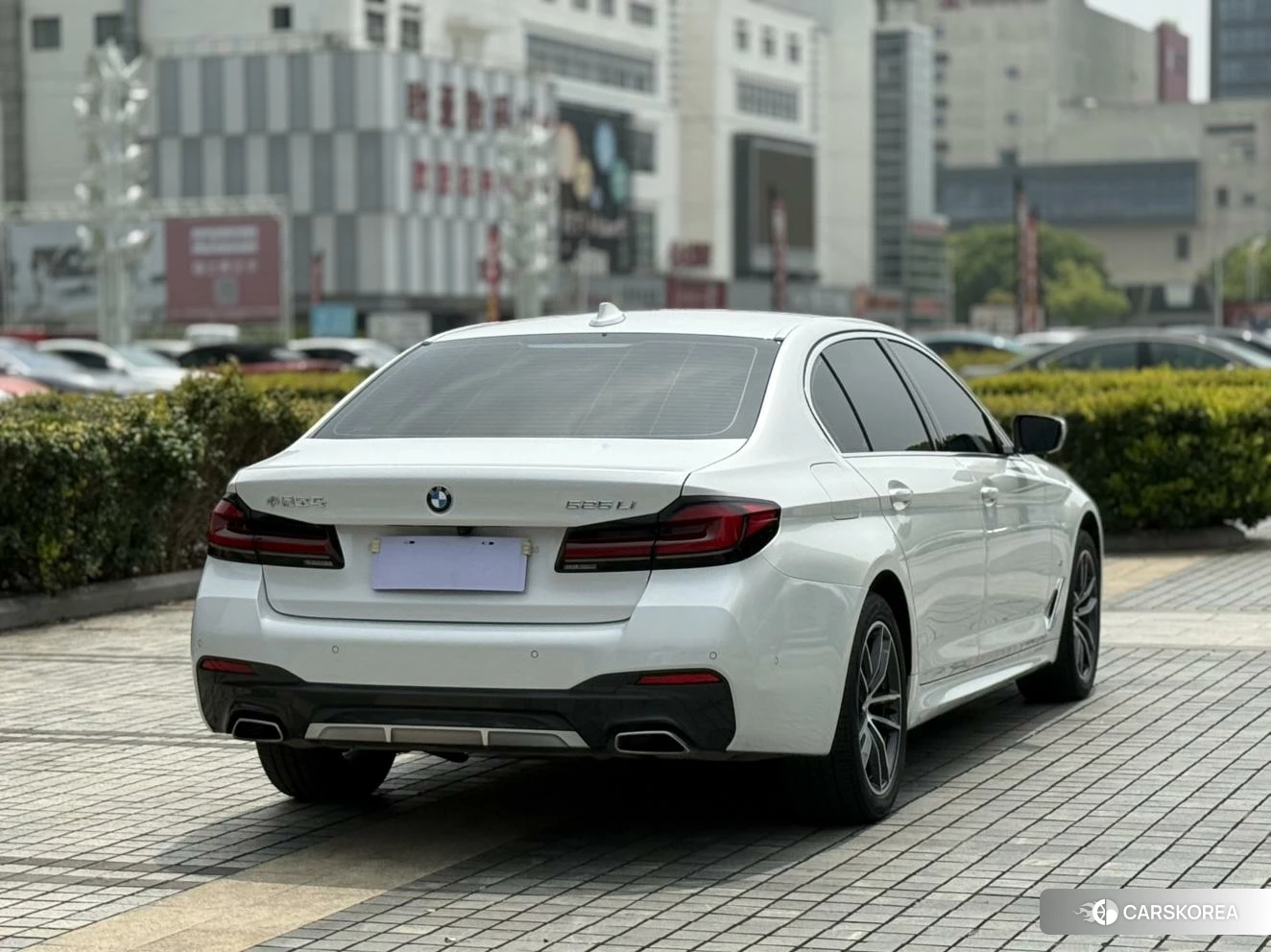 BMW 5 series 2022 Белый из Китая, фото 5