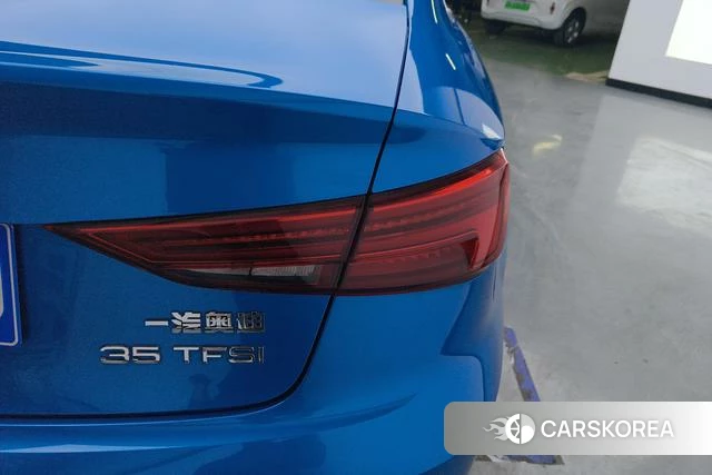 Audi A3 2018 Синий из Китая, фото 5