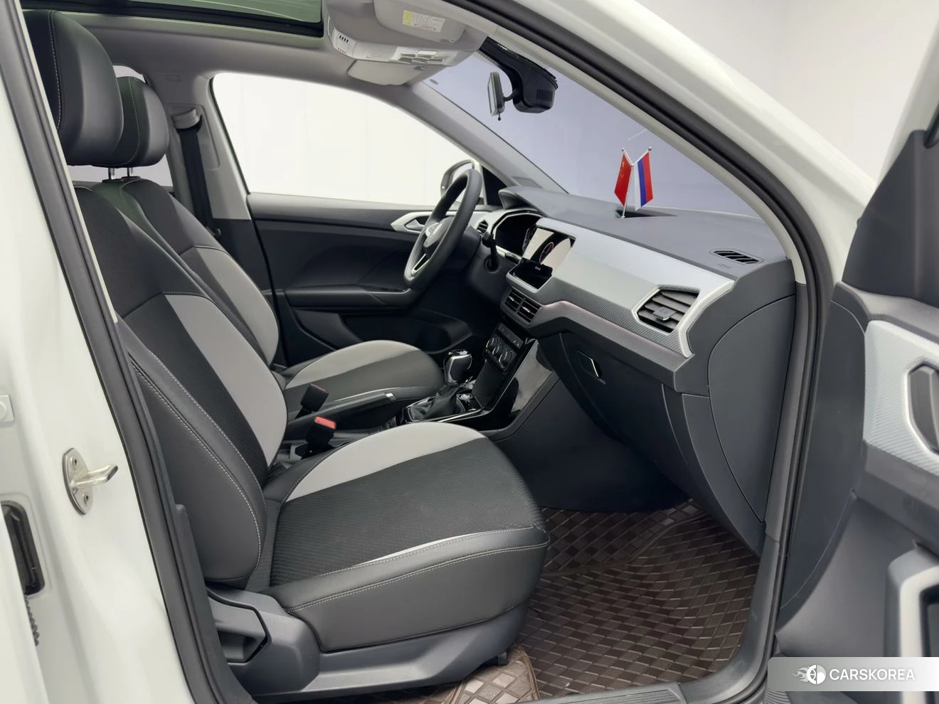 Volkswagen Exploring the shadow id 4485317 из Китая 5