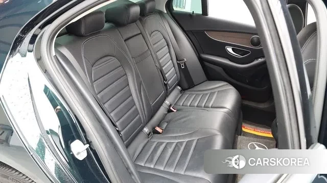 Mercedes-Benz C-Class W205 2019 Темно-зеленый из Кореи, фото 5