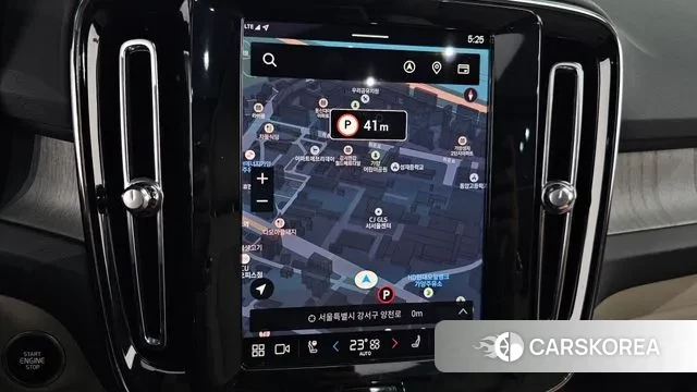 Volvo XC40 2024 Белый из Кореи, фото 5