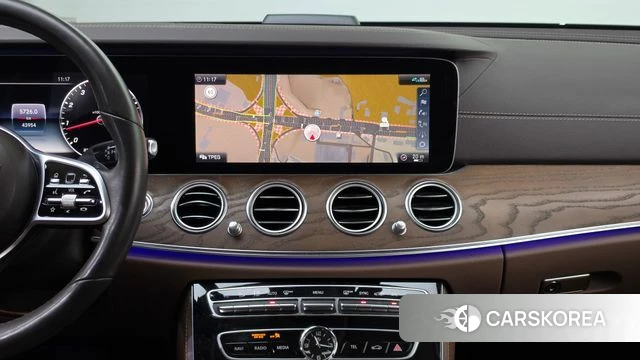 Mercedes-Benz E-Class W213 2020 Белый из Кореи, фото 5