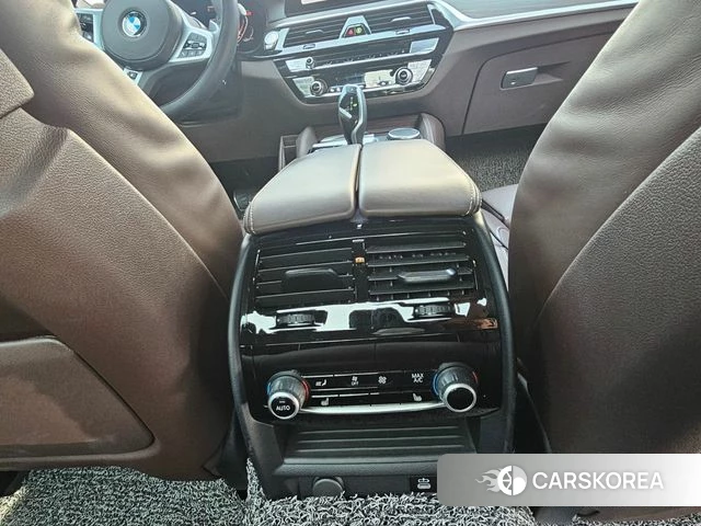 BMW 5 Series (G30) 2019 Серый из Кореи, фото 5