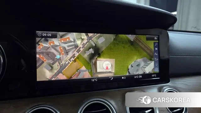 Mercedes-Benz E-Class W213 2018 Серебряный из Кореи, фото 5