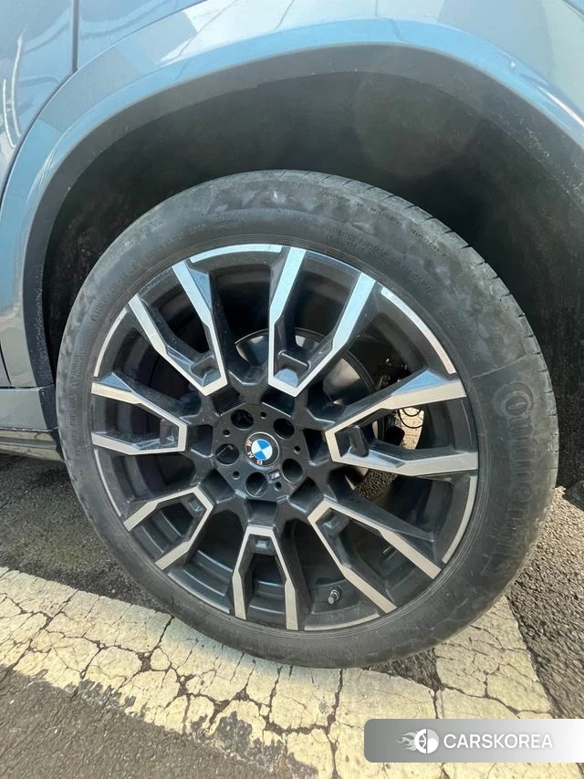 BMW X6 (G06) 2025 Серебристо-серый из Кореи, фото 5