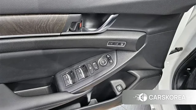 Honda Accord 10th Generation 2022 Белый из Кореи, фото 5