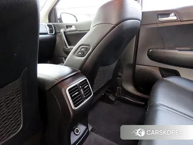 Kia Sportage The Bold 2018 Серебристо-серый из Кореи, фото 5