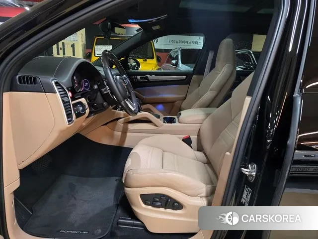 Porsche Cayenne (PO536) 2022 Черный из Кореи, фото 5