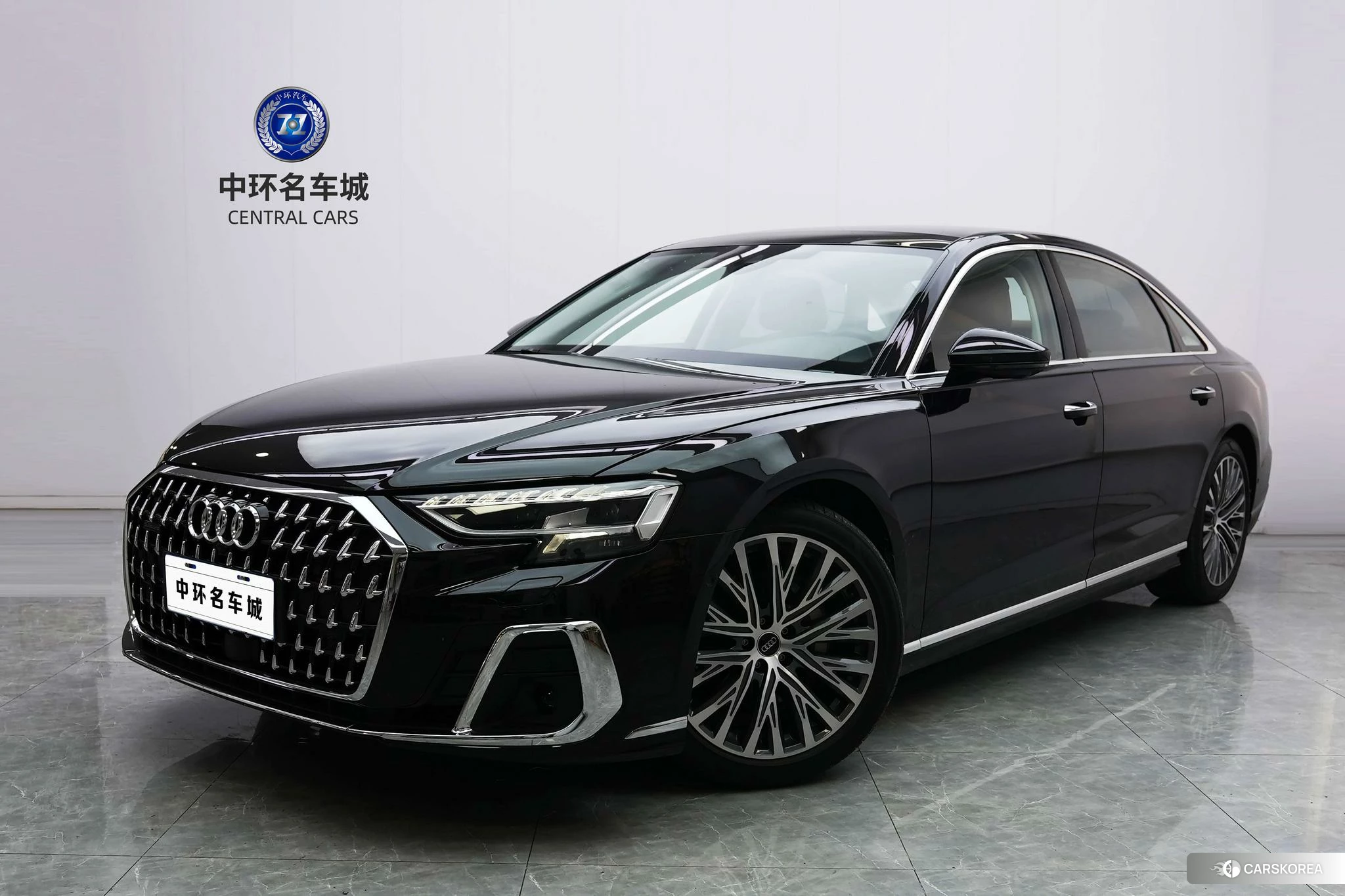 Audi A8 2023 Черный из Китая, фото 5