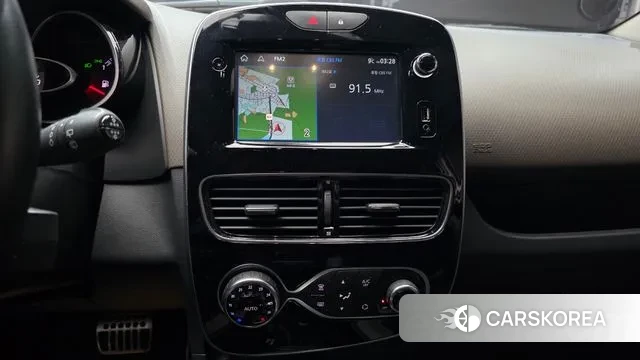 Renault Korea (Samsung) Clio 2018 Белый из Кореи, фото 5