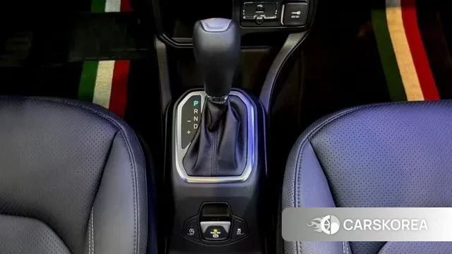 Jeep Renegade 2023 Белый из Кореи, фото 5