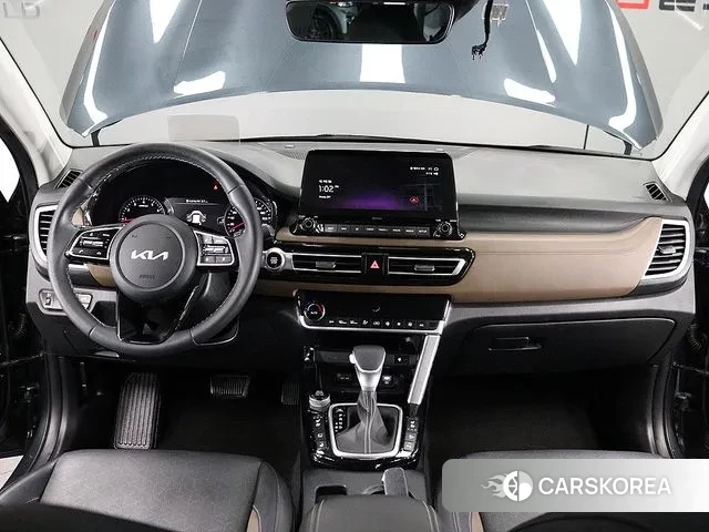 Kia Seltos 2021 Серый из Кореи, фото 5