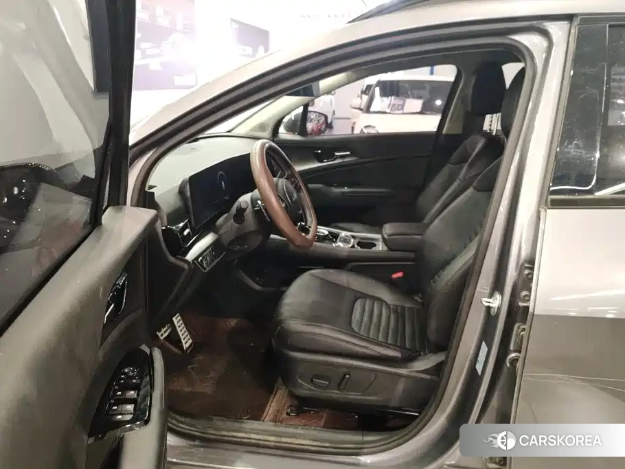 Kia Sportage 2024 Silver/gray из Китая, фото 5