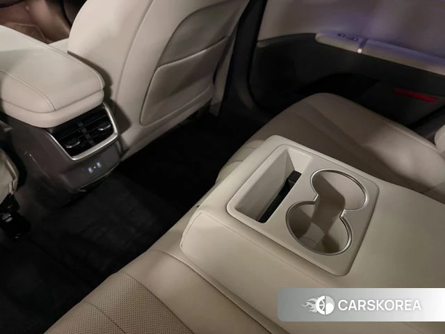 Hyundai Grandeur Hybrid (GN7) 2023 Белый из Кореи, фото 5